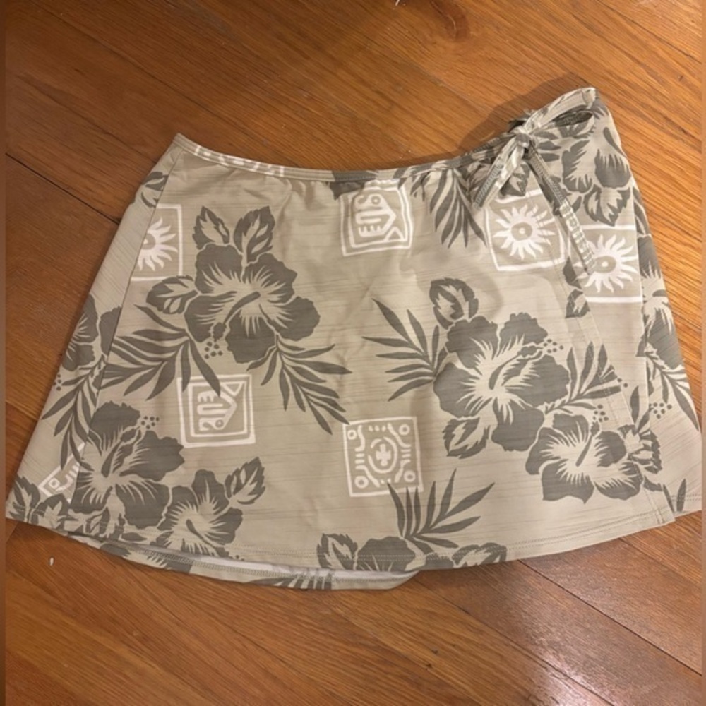 Tommy Bahama Hawaiian Island Short Wrap Skirt size medium